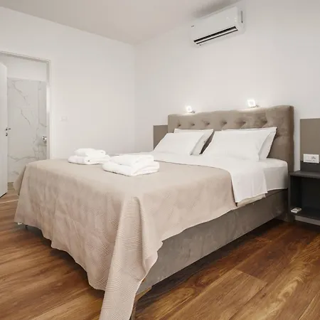 Apartment Okit *