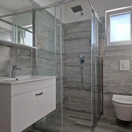 Apartment Okit *